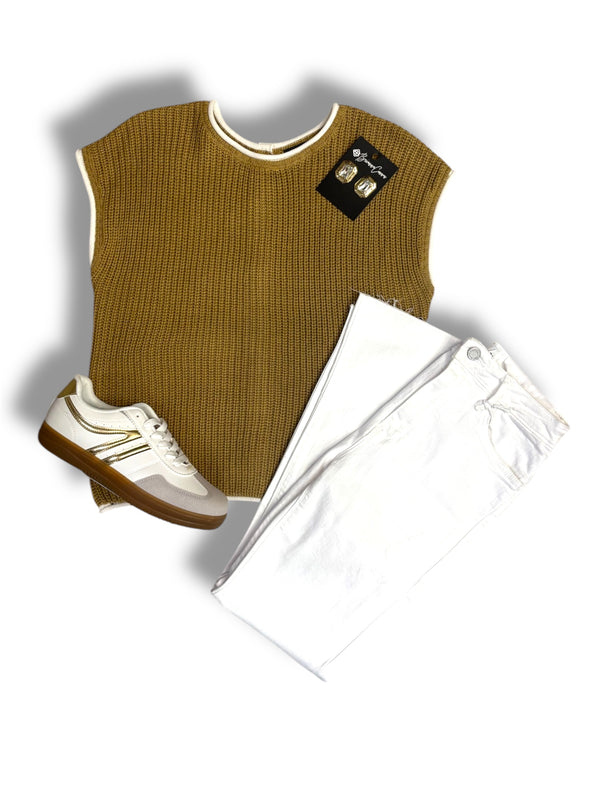 Contrast Trim Sweater Knit Top With Back Buttons in 2 Colors