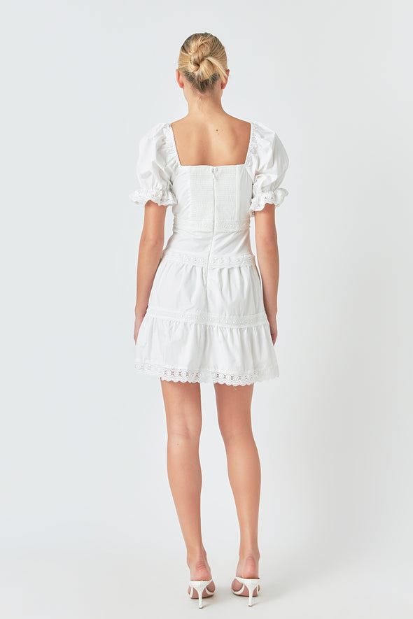 White Sweetheart Lace Combo Puff Mini Sleeve Dress