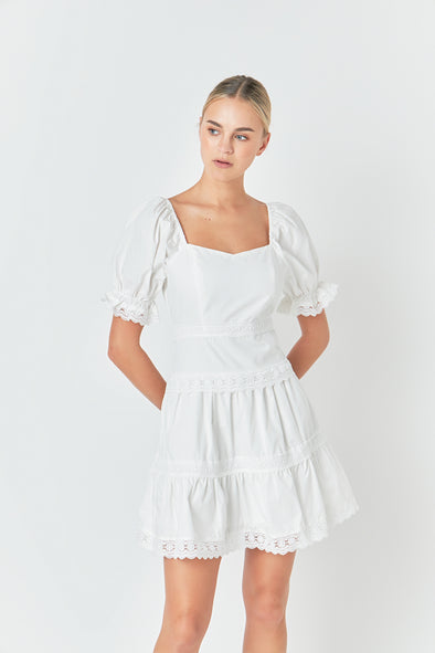 White Sweetheart Lace Combo Puff Mini Sleeve Dress
