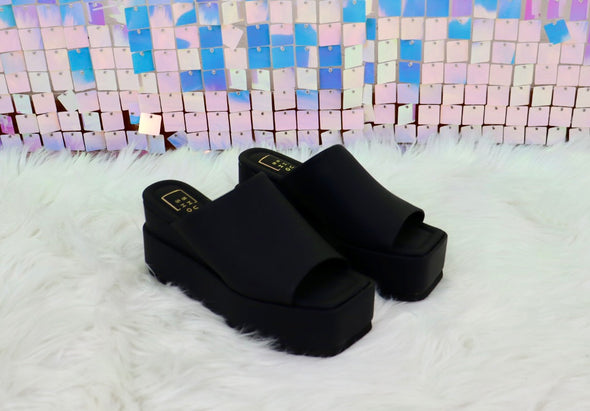 Karlie Platform Sandals In Black Or Bone