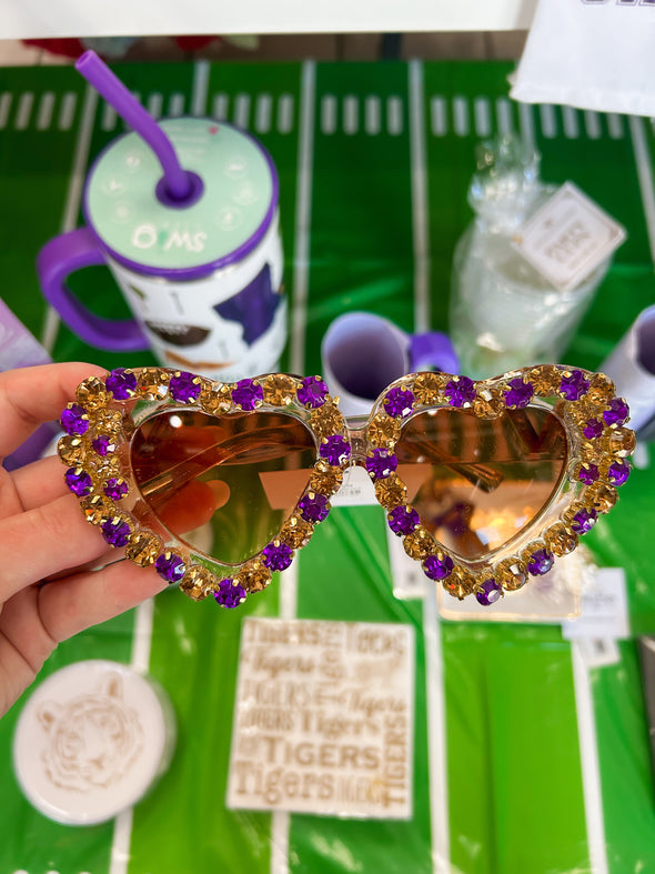 Game Day Stone Heart Sunglasses In 2 Colors