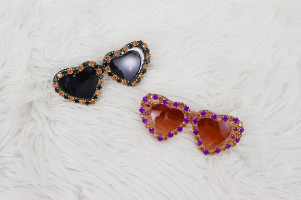 Game Day Stone Heart Sunglasses In 2 Colors