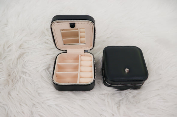 Travel Jewelry Case In 5 Colors