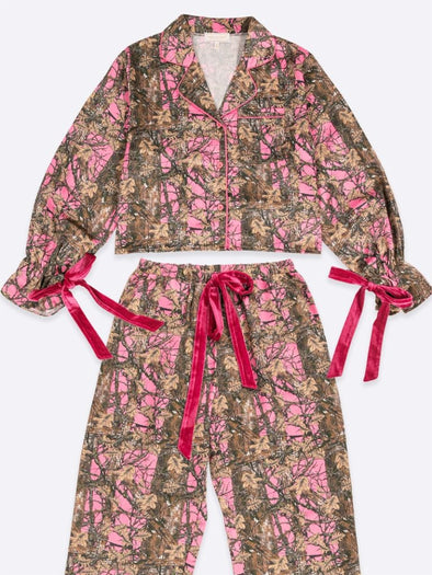 Youth Pink Camo Long Sleeve And Pants Pajama Set