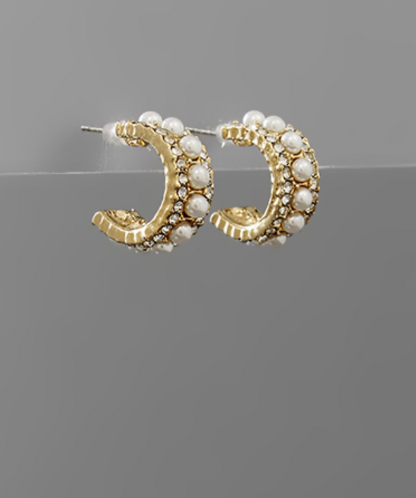 Pearl Lined Gold Hoop Earrings